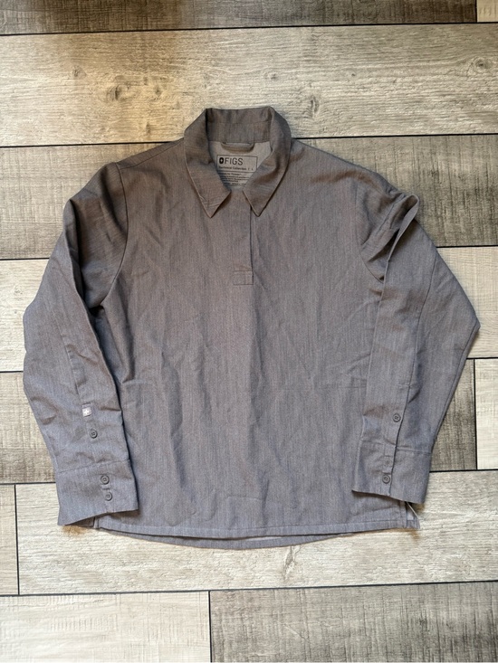 Figs Tops - FIGS Women’s Gray Technical Collection Nala Collared Shirt